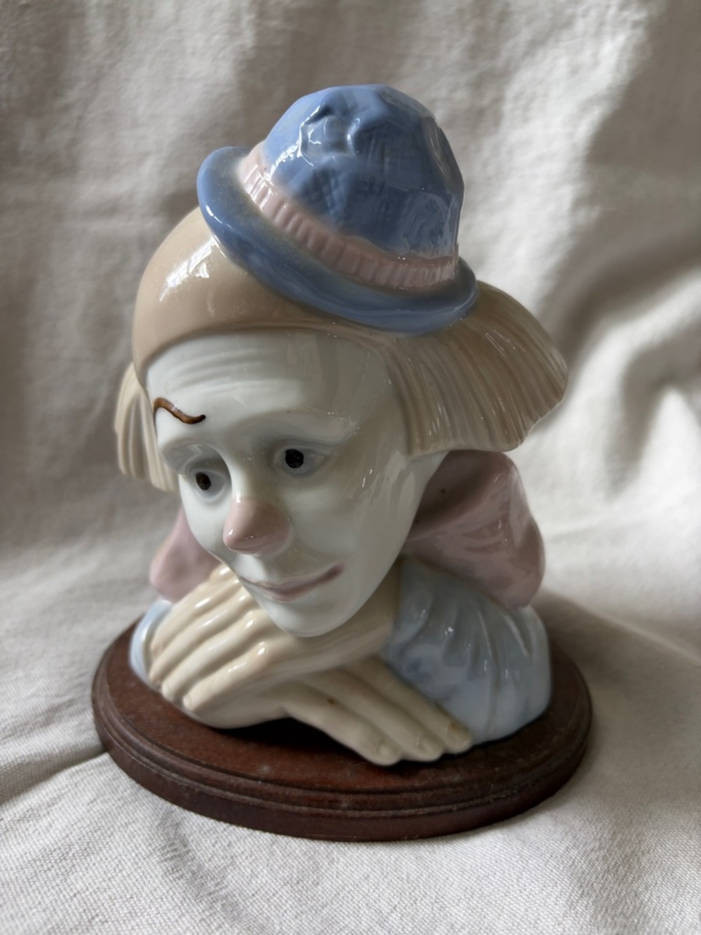 Porcelain Blue & Cream Clown Bust Decorative Sculpture